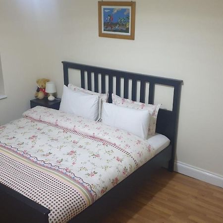 Guess Bungalow Wembley Apartman London Kültér fotó