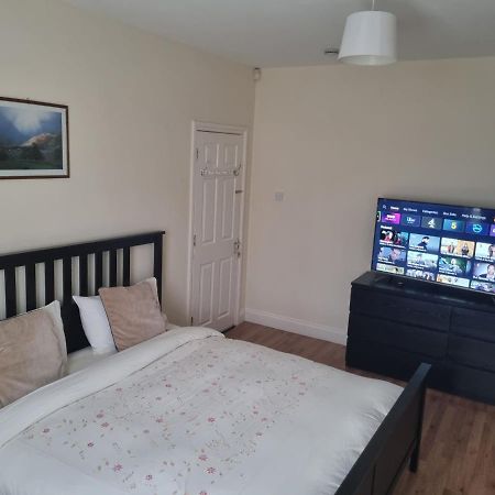 Guess Bungalow Wembley Apartman London Kültér fotó