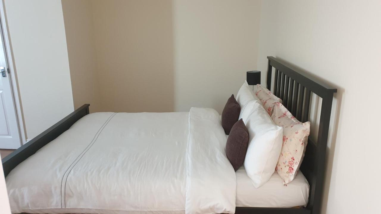 Guess Bungalow Wembley Apartman London Kültér fotó