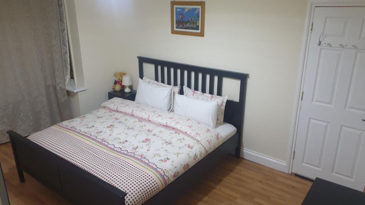Guess Bungalow Wembley Apartman London Kültér fotó